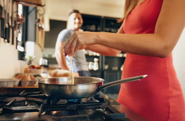 Jakie jedzenie zabrać ze sobą do pracy? Praktyczne porady i zdrowe wybory