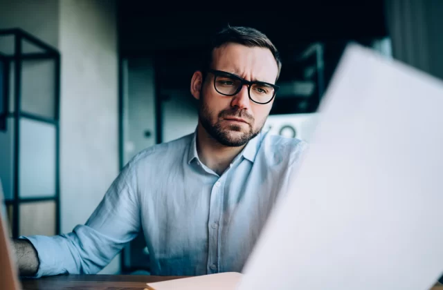 Objawy przemęczenia organizmu – jak rozpoznać i przeciwdziałać?