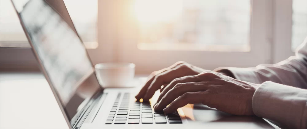 Przebodźcowanie w pracy – jak sobie z nim radzić?