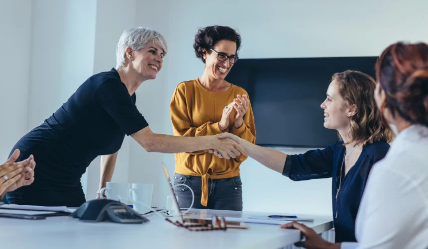 Jak VanityStyle może wesprzeć  Twoje wysiłki w pozyskaniu, utrzymaniu i zaangażowaniu  pracowników?