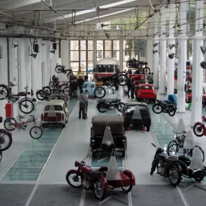 Muzeum Techniki i Komunikacji- Zajezdnia Sztuki