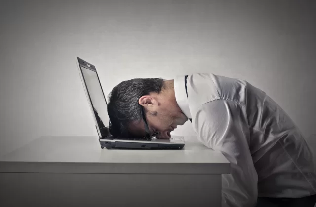 Jak zmienić negatywne myślenie na pozytywne?