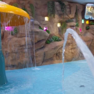 Kryta Pływalnia Koral