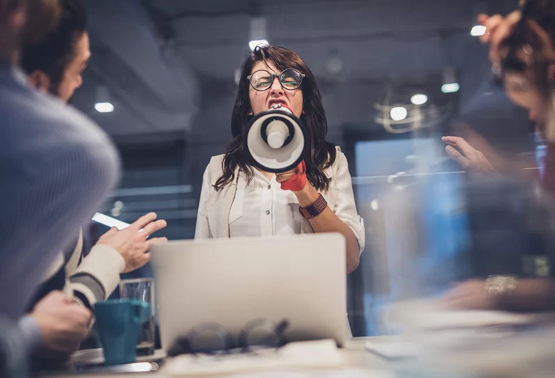 Jak rozwiązywać konflikty w zespole?