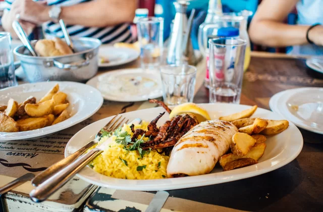 ŹRÓDŁA BIAŁKA W DIECIE SPORTOWCA