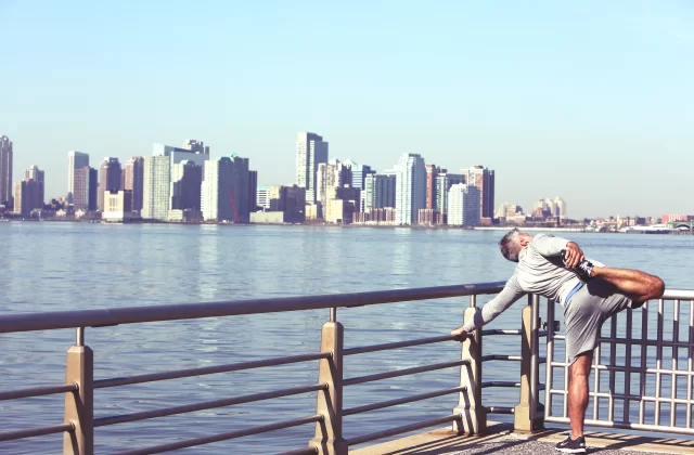 DOBRA ROZGRZEWKA PODSTAWĄ KAŻDEGO TRENINGU! JAK PRZYGOTOWAĆ SIĘ NA WYSIŁEK?