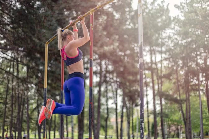 JAK ZACZĄĆ SIĘ PODCIĄGAĆ?