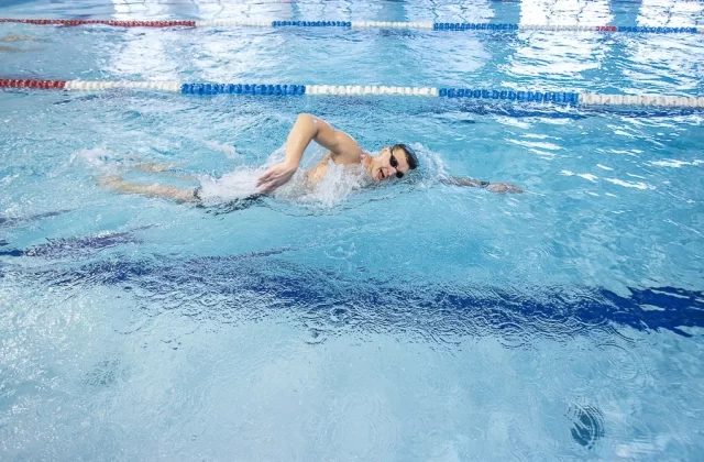 DLACZEGO PLATON LUBIŁ PŁYWAĆ?